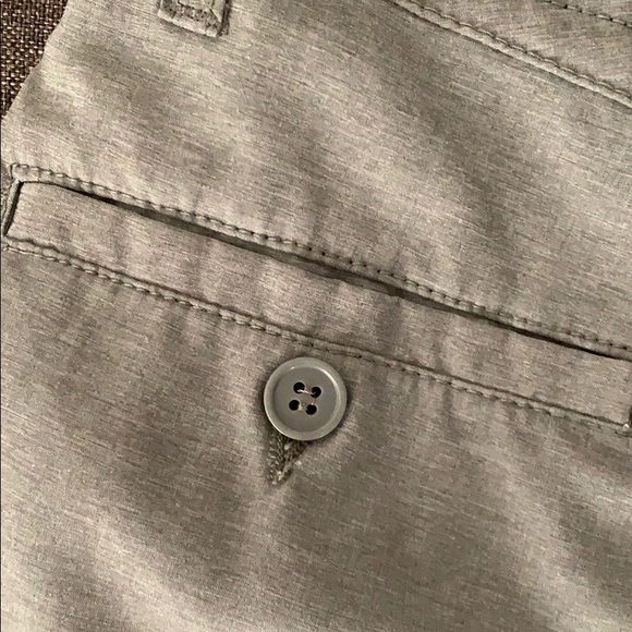 Boys Volcom Shorts - Picture 4 of 6